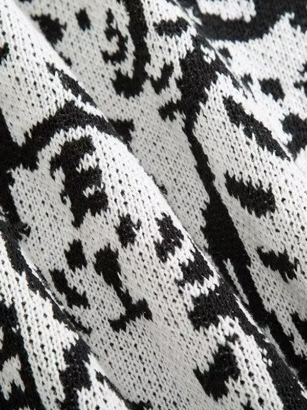 Men's Tiger Jacquard Pullover Sweater-5